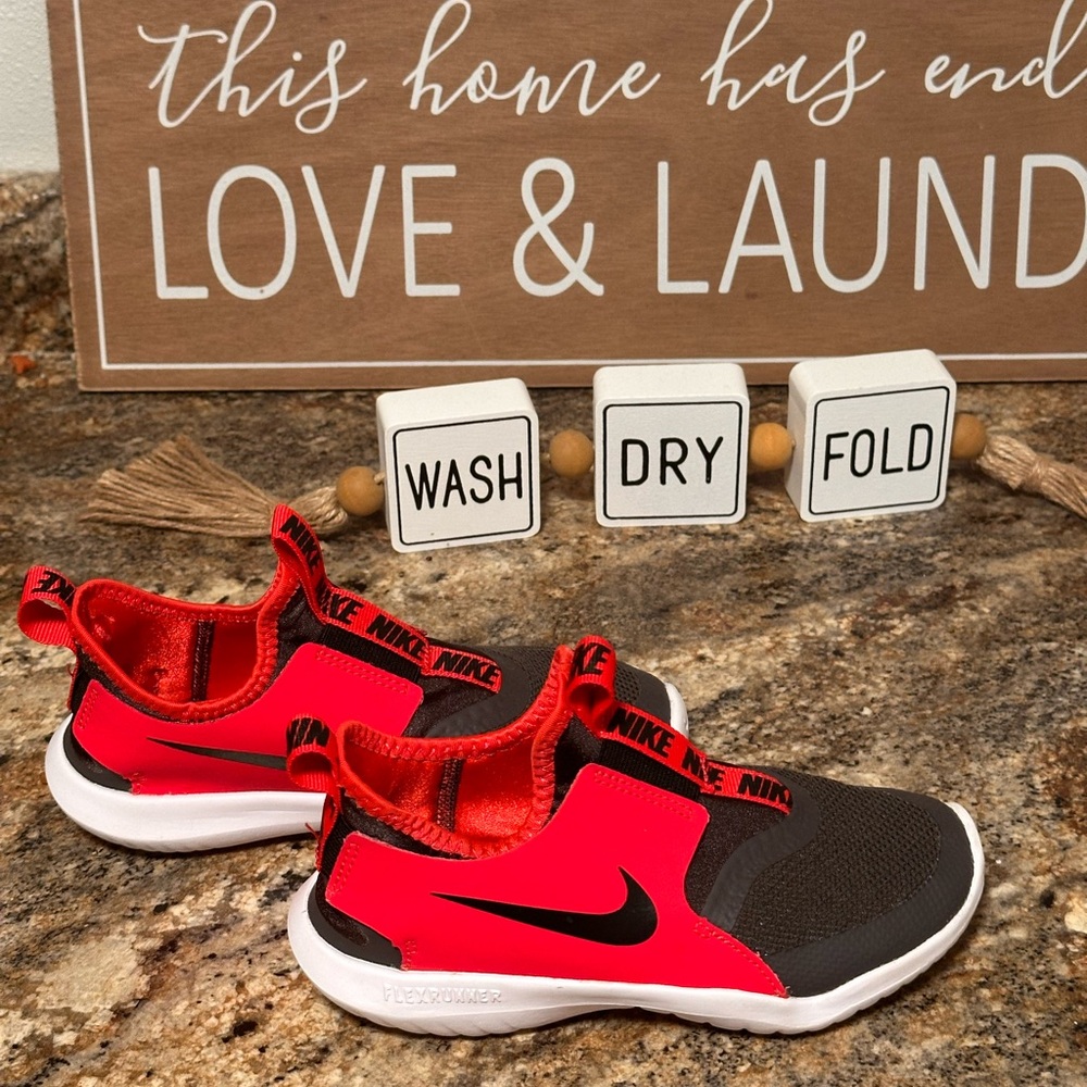 Nike Flex Runner Girls Shoes